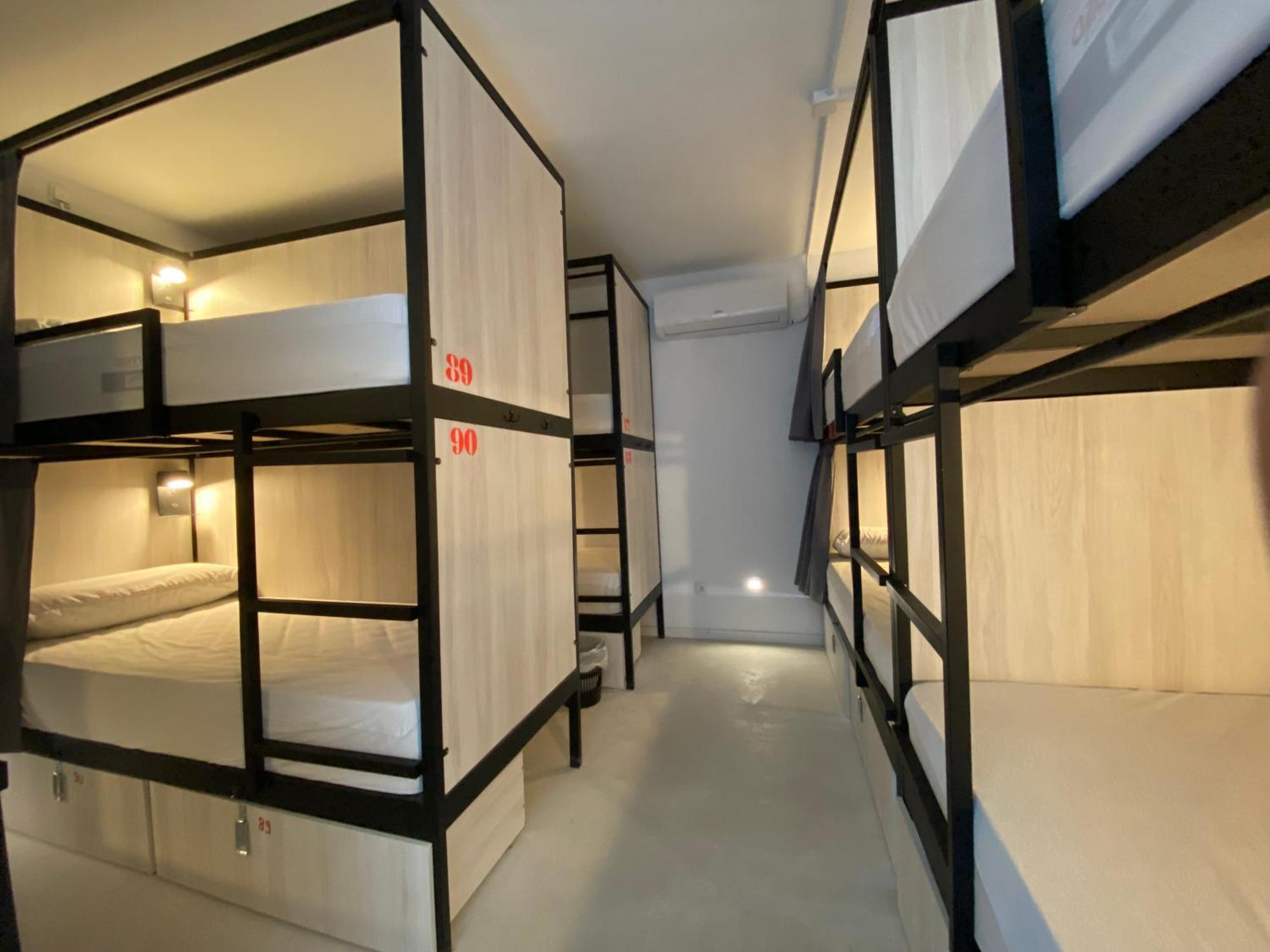 We Street Hostel - El Arenal-Albergue Juvenil Екстер'єр фото